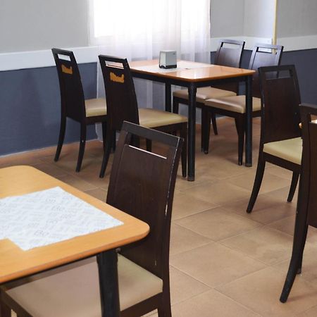 Hostal Gran Via Levante Torrevieja Eksteriør bilde