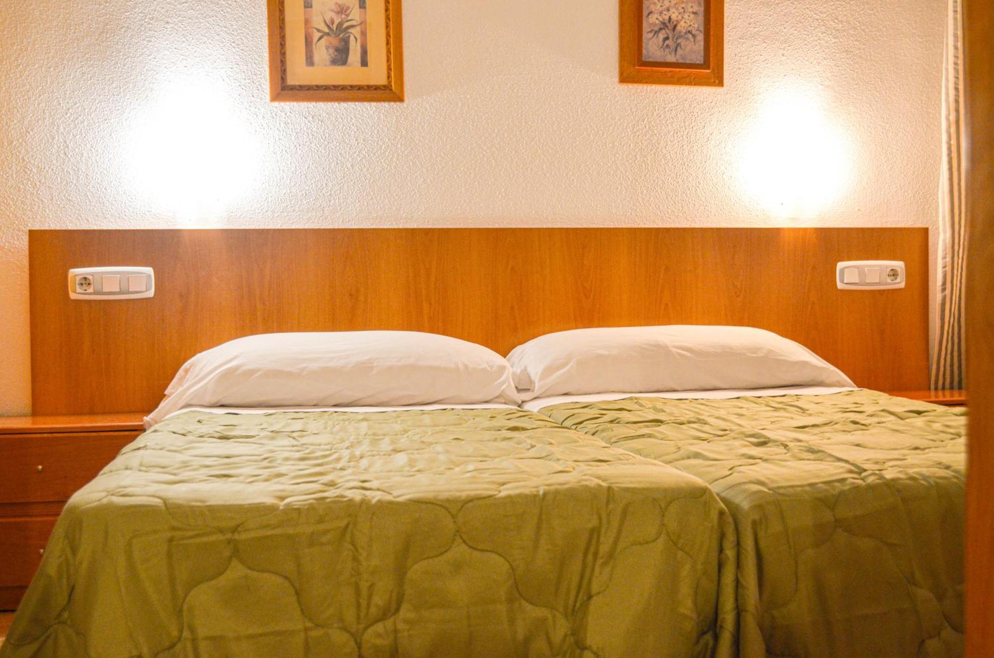 Hostal Gran Via Levante Torrevieja Eksteriør bilde